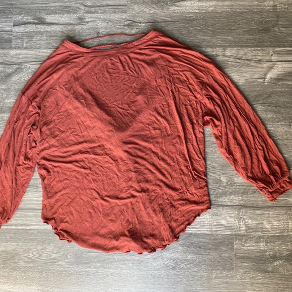 Free People size Small Women’s Burnt Orange Open Back Shirt - Picture 2 of 3